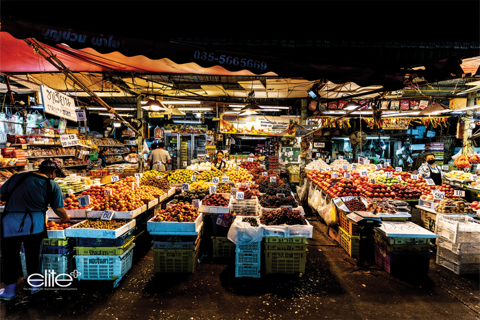 Fruit sellers at the Khlong Toei market.